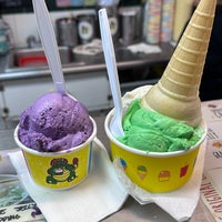 Снимок сделан в The Original Chinatown Ice Cream Factory пользователем Miya L. 10/28/2023