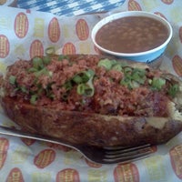 Photo taken at Dickey&amp;#39;s Barbecue Pit by Jorge C. on 5/19/2012