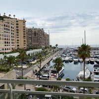 รูปภาพถ่ายที่ Riviera Marriott Hotel La Porte de Monaco โดย Lama N. เมื่อ 8/4/2021
