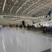 Photo taken at Hangar Aeromexico Plataforma Oriente by Fits on 5/14/2019
