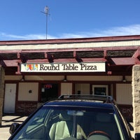 Photo taken at Round Table Pizza by Garth E. on 4/14/2013
