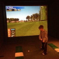Foto diambil di Bunker Hill Golf Course oleh Matt W. pada 11/4/2012