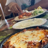 Снимок сделан в Al Fairouz Restaurant пользователем Muath..🖤 9/2/2019
