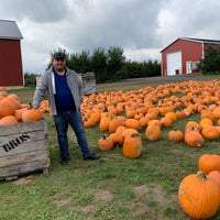 Photo taken at Schwallier&amp;#39;s Country Basket by Hamza Y. on 9/25/2019
