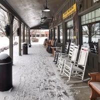 Photo taken at Cracker Barrel Old Country Store by Steven K. on 12/28/2018