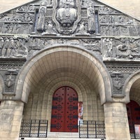 Photo taken at Église Saint-Pierre-de-Chaillot by Ibrahim . on 8/5/2019