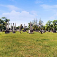 Foto tirada no(a) Mount Olivet Funeral Home &amp;amp; Cemetery por Mount Olivet Funeral Home &amp;amp; Cemetery em 8/20/2018
