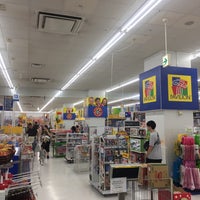 Photo taken at Toys&amp;quot;R&amp;quot;Us by Jun O. on 9/16/2017