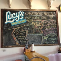 Photo taken at Lucy’s Fried Chicken by Jett G. on 8/9/2018