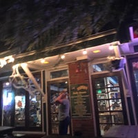10/15/2018 tarihinde Lo H.ziyaretçi tarafından Streets Pub and Grub'de çekilen fotoğraf