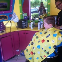 4/26/2014에 Daria R.님이 Snip-its Haircuts for Kids에서 찍은 사진