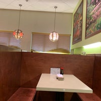 Foto tirada no(a) Yummyaki Restaurant por Raymond C. em 3/30/2019