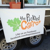 11/7/2012 tarihinde theneenerziyaretçi tarafından The Pickled Carrot Food Truck'de çekilen fotoğraf