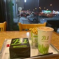 Photo taken at B1 Grilled Burger by 🎖️ on 4/25/2022