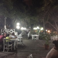 รูปภาพถ่ายที่ Çamlıca Park Cafe โดย N. เมื่อ 8/18/2019