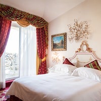 รูปภาพถ่ายที่ Hotel Villa e Palazzo Aminta โดย Hotel Villa e Palazzo Aminta เมื่อ 1/1/2014