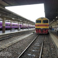 Photo taken at Platform 4 by Parinya C. on 8/7/2018