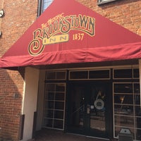 Das Foto wurde bei The Historic Brookstown Inn von Becky B. am 3/6/2016 aufgenommen