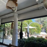 Foto diambil di Savra Bodrum Restaurant and Boutique Hotel oleh Lama pada 8/1/2023