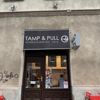 Das Foto wurde bei Tamp &amp;amp; Pull Espresso Bar von T.E am 12/7/2023 aufgenommen