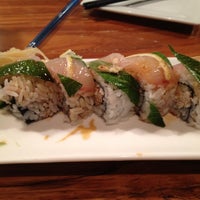 Снимок сделан в Shiso Sushi &amp;amp; Grill пользователем Sheana D. 10/3/2012