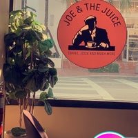 Photo taken at JOE &amp;amp; THE JUICE by MB on 12/22/2022