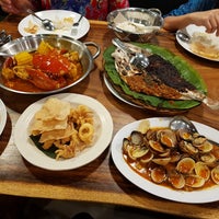 Photo taken at Dinar Seafood by AudRey F. on 1/11/2019
