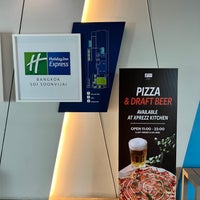 Holiday Inn Express Bangkok Soi Soonvijai Hotel In Huai Khwang