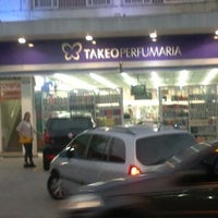 Photo taken at Takeo Perfumaria by Carlos Alexandre S. on 4/19/2013