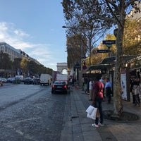 Photo taken at Bonpoint Champs-Élysées by ManSour M. on 10/10/2018