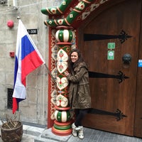 Das Foto wurde bei Red Square Russian Restaurant von mrs_Felis am 3/13/2016 aufgenommen