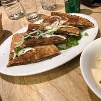 Foto diambil di Naab Iranian Restaurant oleh Anum T. pada 5/21/2018