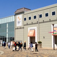 Photo taken at Mitsui Outlet Park Marine Pia Kobe by タクミ on 4/28/2013