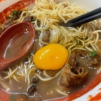 Photo taken at 徳島ラーメン 麺王 神戸元町店 by タクミ on 5/19/2023