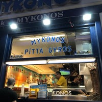 Photo taken at Mykonos Pitta Gyros by Mi Lano on 9/19/2018