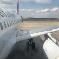 Photo taken at Brussels Airlines Flight SN2587 BRU-TXL by Mi Lano on 5/7/2019