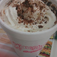 Photo taken at Milkshake &amp;amp; Companhia by Michelle A. on 3/27/2013