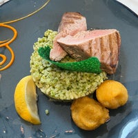 5/21/2023 tarihinde Annie K.ziyaretçi tarafından Dubrovnik Restaurant'de çekilen fotoğraf