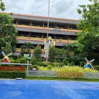 Photo taken at โรงเรียนประชาอุทิศ (จันทาบอนุสรณ์) (Prachautid School) by Som S. on 5/22/2022