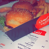 Photo taken at East Coast Wings by Mohammad on 6/28/2019