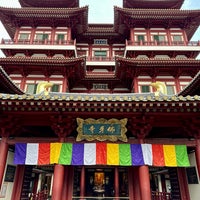 Photo taken at Buddha Tooth Relic Temple &amp;amp; Museum by Rutairat W. on 3/9/2024