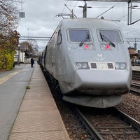 Photo taken at Katrineholm Centralstation by 𝚝𝚛𝚞𝚖𝚙𝚎𝚛 . on 10/28/2021