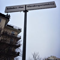Photo taken at Klarabergsviadukten by 𝚝𝚛𝚞𝚖𝚙𝚎𝚛 . on 1/24/2016