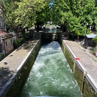 Photo taken at Canal Saint-Martin by 𝚝𝚛𝚞𝚖𝚙𝚎𝚛 . on 4/29/2024