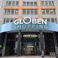 Photo taken at Globen Shopping by 𝚝𝚛𝚞𝚖𝚙𝚎𝚛 . on 4/24/2024