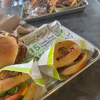 Photo taken at BurgerFi by 💗Dany G. on 4/12/2021