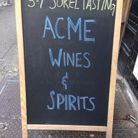 Foto scattata a Acme Wines &amp; Spirits da Jackie S. il 11/2/2013