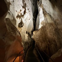 Photo taken at Oylat Mağarası by Esra D. on 5/15/2023