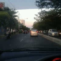 Review Jalan Adi Sucipto
