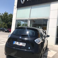 Photo taken at Renault Kutay by Özel Ö. on 8/4/2020